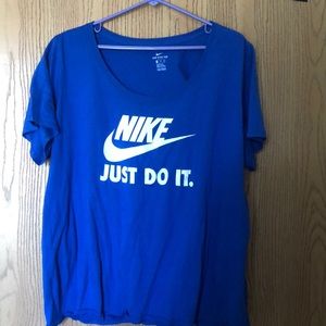 Nike t-shirt